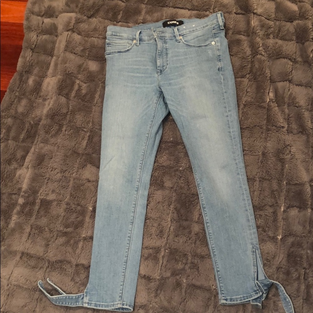 Express Size 8 Jean With Ties